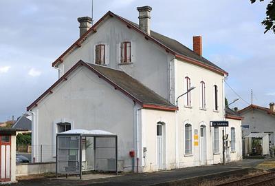 Gare de Saint-Savinien